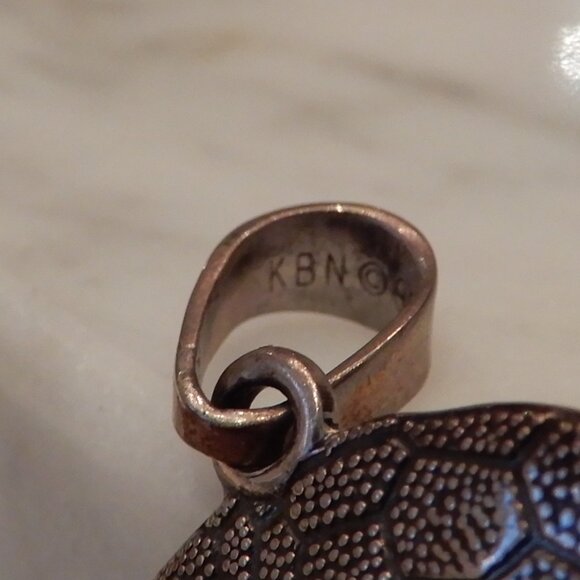 Vintage Kabana 925 Silver Sand Dollar Pendant - Picture 4 of 4